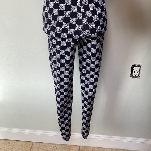 ❤️Steve Madden 2 piece Europe Roxy signature sleeveless catsuit  & top small - Picture 11 of 12